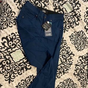 NWT Lularoe jeans in blue (size 0 equivalent)
